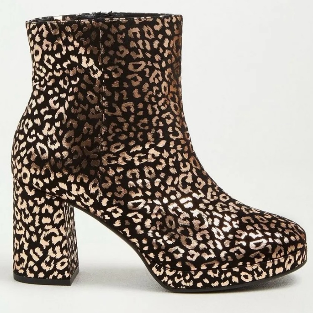 Platform Block Heel Booties Size 8W - Picture 2 of 6
